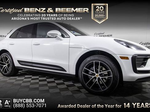 Used 2023 Porsche Macan AWD/4WD image 1