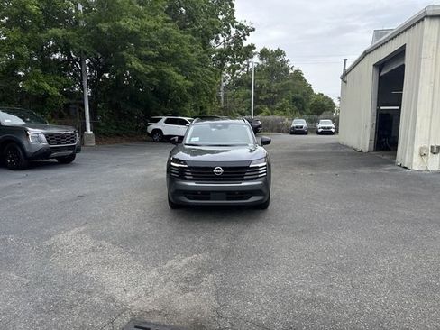 New 2026 Nissan Kicks SV FWD image 2
