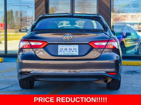 Used 2019 Toyota Camry LE image 30