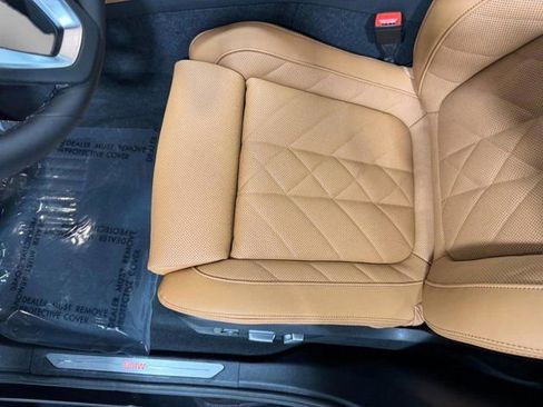 New 2026 BMW X5 xDrive50e image 28