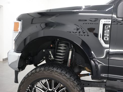 Used 2021 Ford F250 XLT w/ XLT Premium Package AWD/4WD image 33