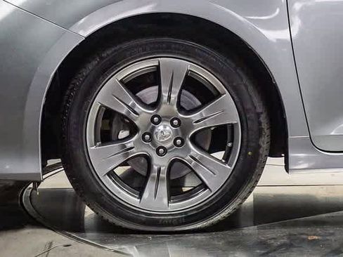 Certified 2017 Toyota Sienna SE image 10