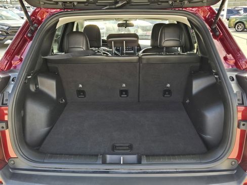 Used 2020 Jeep Cherokee Latitude Plus image 12