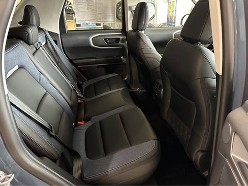 Used 2025 Ford Bronco Sport Outer Banks w/ Outer Banks Tech Package+ AWD/4WD image 32