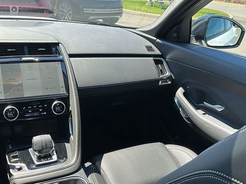 Used 2024 Jaguar E-PACE R-Dynamic SE image 23