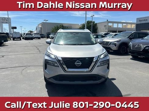 Used 2023 Nissan Rogue SV w/ SV Premium B Package AWD/4WD image 4