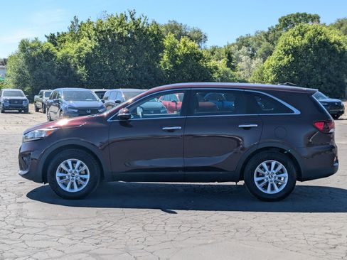 Used 2020 Kia Sorento FWD V6 image 9