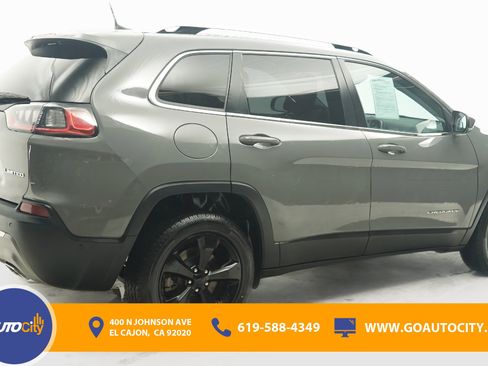 Used 2021 Jeep Cherokee Limited w/ Elite Package FWD image 6