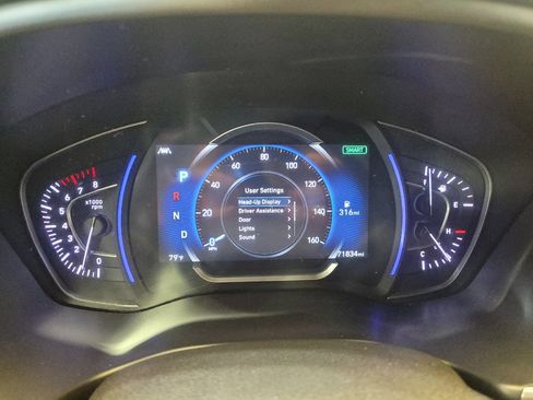 Used 2019 Hyundai Santa Fe AWD image 23