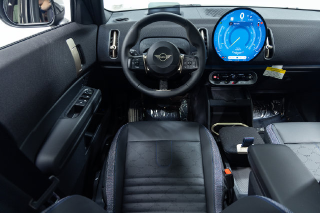 Certified 2027 MINI Cooper Countryman S AWD/4WD image 3
