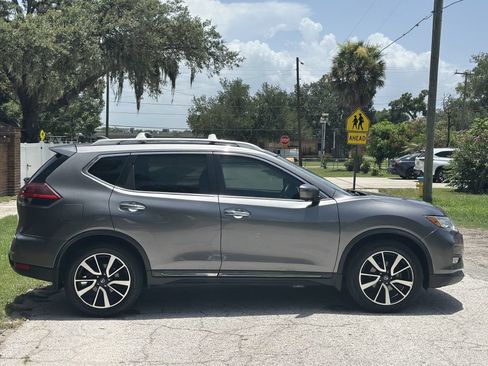 Used 2019 Nissan Rogue SL w/ Premium Package FWD image 6