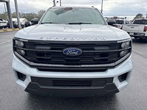 New 2026 Ford Expedition Max Active image 2