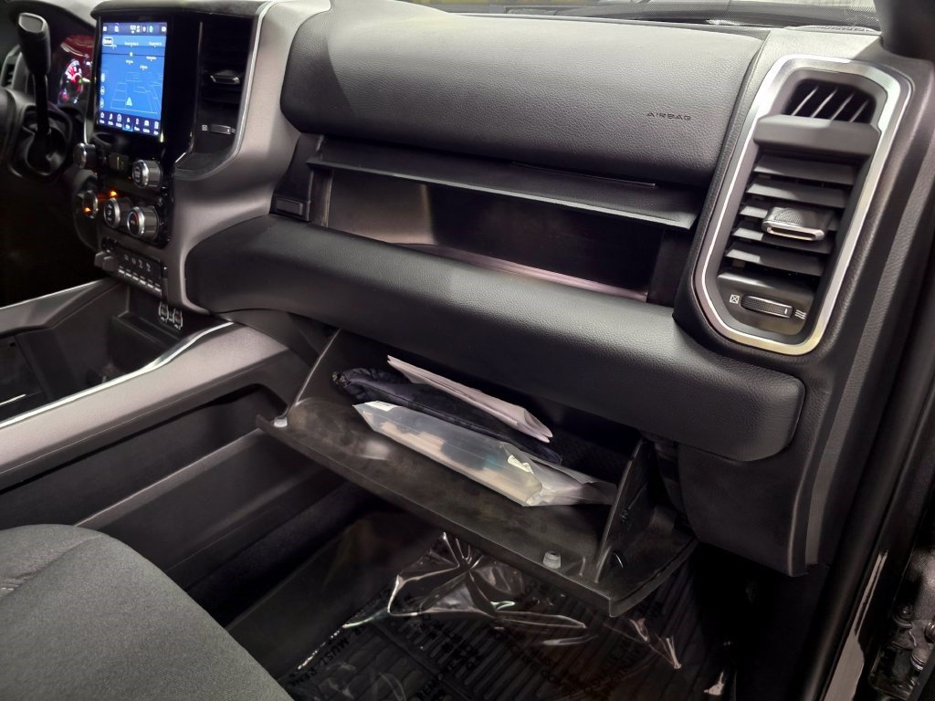 Used 2024 RAM 3500 Big Horn w/ Night Edition AWD/4WD image 38