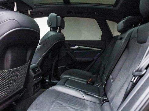 Used 2022 Audi SQ5 Premium Plus w/ Premium Plus Package image 20