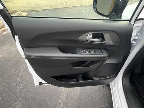 New 2026 Chrysler Voyager LX FWD image 15