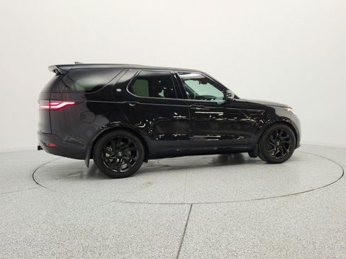 Used 2024 Land Rover Discovery Dynamic SE AWD/4WD image 5