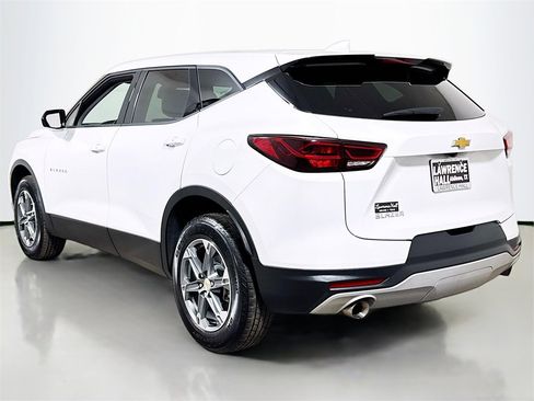 Used 2025 Chevrolet Blazer LT image 6