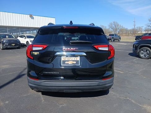Certified 2023 GMC Terrain SLE w/ Driver Convenience Package image 4