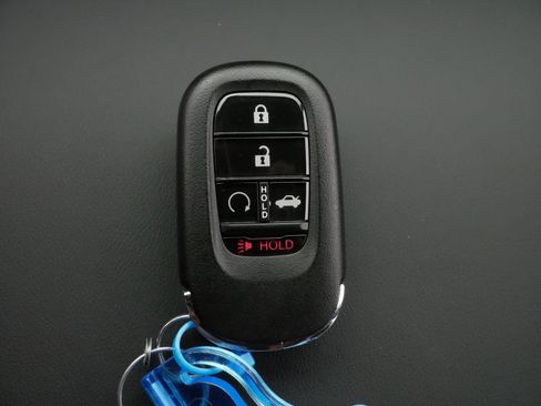 Certified 2025 Honda Accord Touring image 31