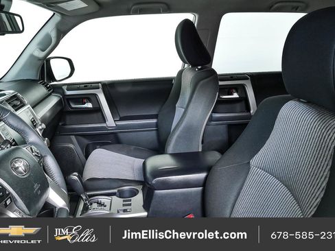 Used 2021 Toyota 4Runner SR5 AWD/4WD image 5