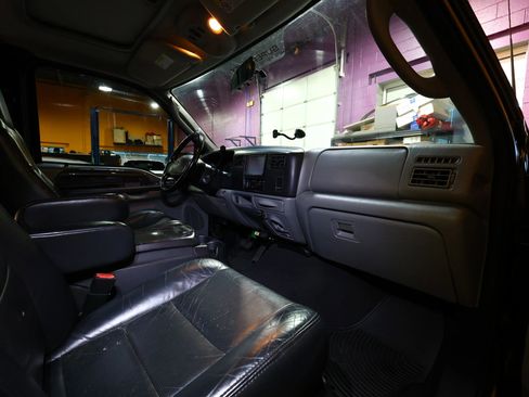 Used 2003 Ford F350 XLT RWD image 37