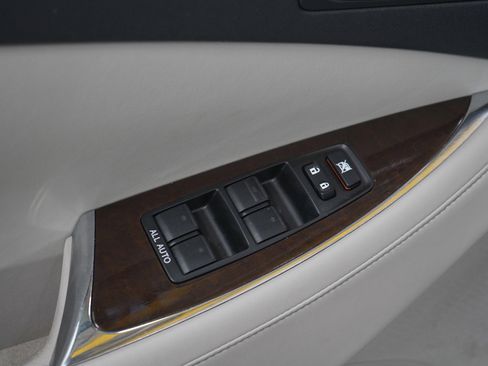 Used 2012 Lexus ES 350 image 18