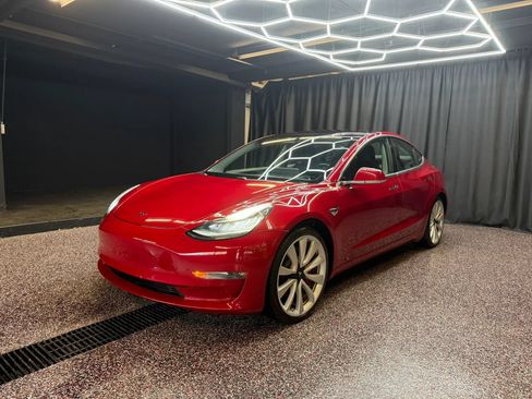 Used 2018 Tesla Model 3 Long Range AWD/4WD image 4