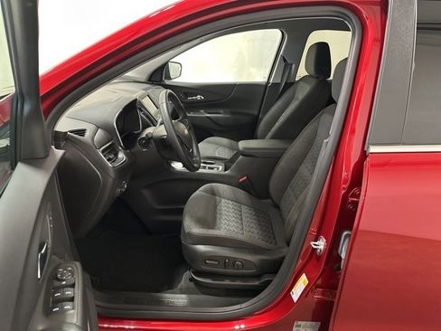 Used 2024 Chevrolet Equinox LT image 7