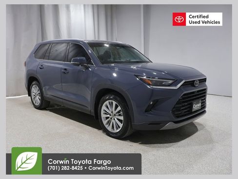 Certified 2024 Toyota Grand Highlander AWD image 1