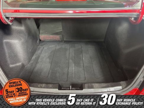 Used 2017 Chevrolet Sonic LT w/ Convenience Package FWD image 12