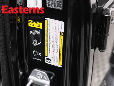 Used 2022 Jeep Wrangler Unlimited Sahara image 33