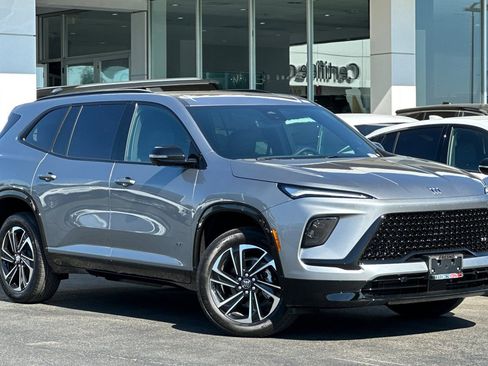 New 2026 Buick Enclave Sport Touring w/ Power Package image 2