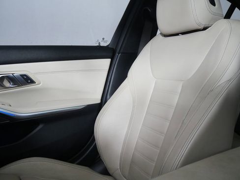 Used 2022 BMW M340i w/ Premium Package image 26