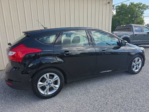Used 2014 Ford Focus SE FWD image 4
