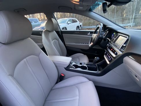 Used 2019 Hyundai Sonata Limited image 30