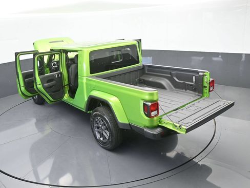 Used 2025 Jeep Gladiator Sport AWD/4WD image 61