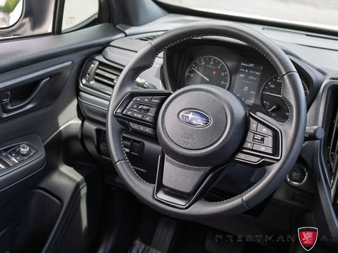Used 2025 Subaru Forester Premium AWD/4WD image 32