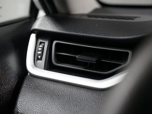 Used 2021 Toyota RAV4 LE image 23