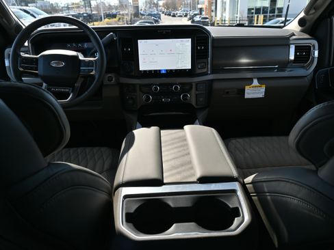 Used 2026 Ford F450 Platinum w/ Platinum Plus Package image 3