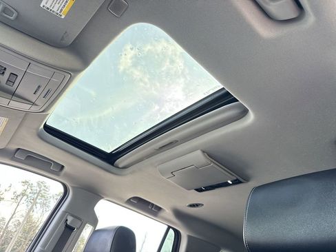 Used 2020 Chevrolet Tahoe Premier image 17