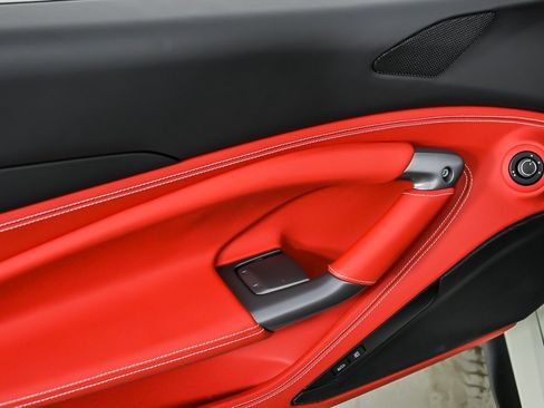 Used 2022 Ferrari F8 Tributo image 23