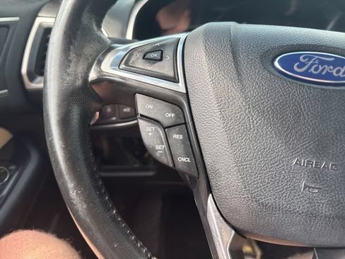 Used 2015 Ford Edge SEL w/ Equipment Group 201A AWD/4WD image 28