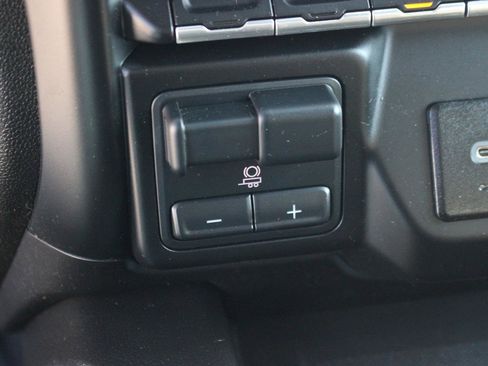 Used 2022 Chevrolet Silverado 2500 LTZ w/ Z71 Chrome Sport Edition image 31