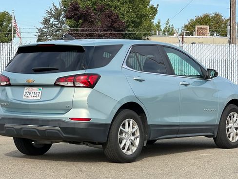 Used 2022 Chevrolet Equinox LT FWD image 3