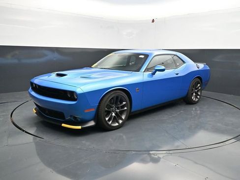 Used 2023 Dodge Challenger R/T Scat Pack w/ Plus Package RWD image 4