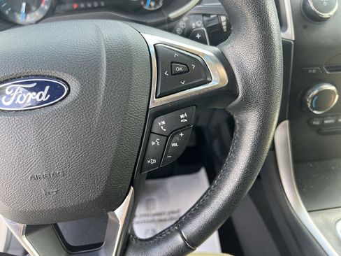 Used 2018 Ford Edge SEL AWD/4WD image 20