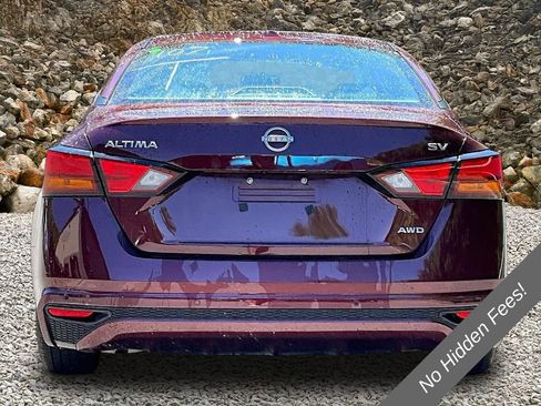 Used 2024 Nissan Altima 2.5 SV AWD/4WD image 4