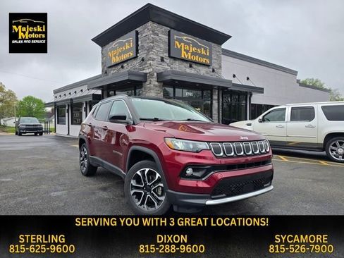 Used 2022 Jeep Compass Limited image 1