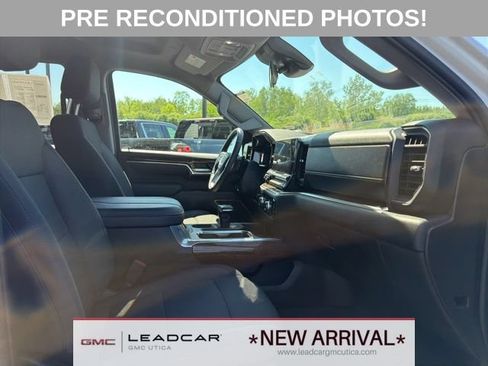 Used 2025 GMC Sierra 1500 Elevation w/ X31 Off-Road Package AWD/4WD image 10