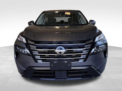 Used 2024 Nissan Rogue SV AWD/4WD image 2